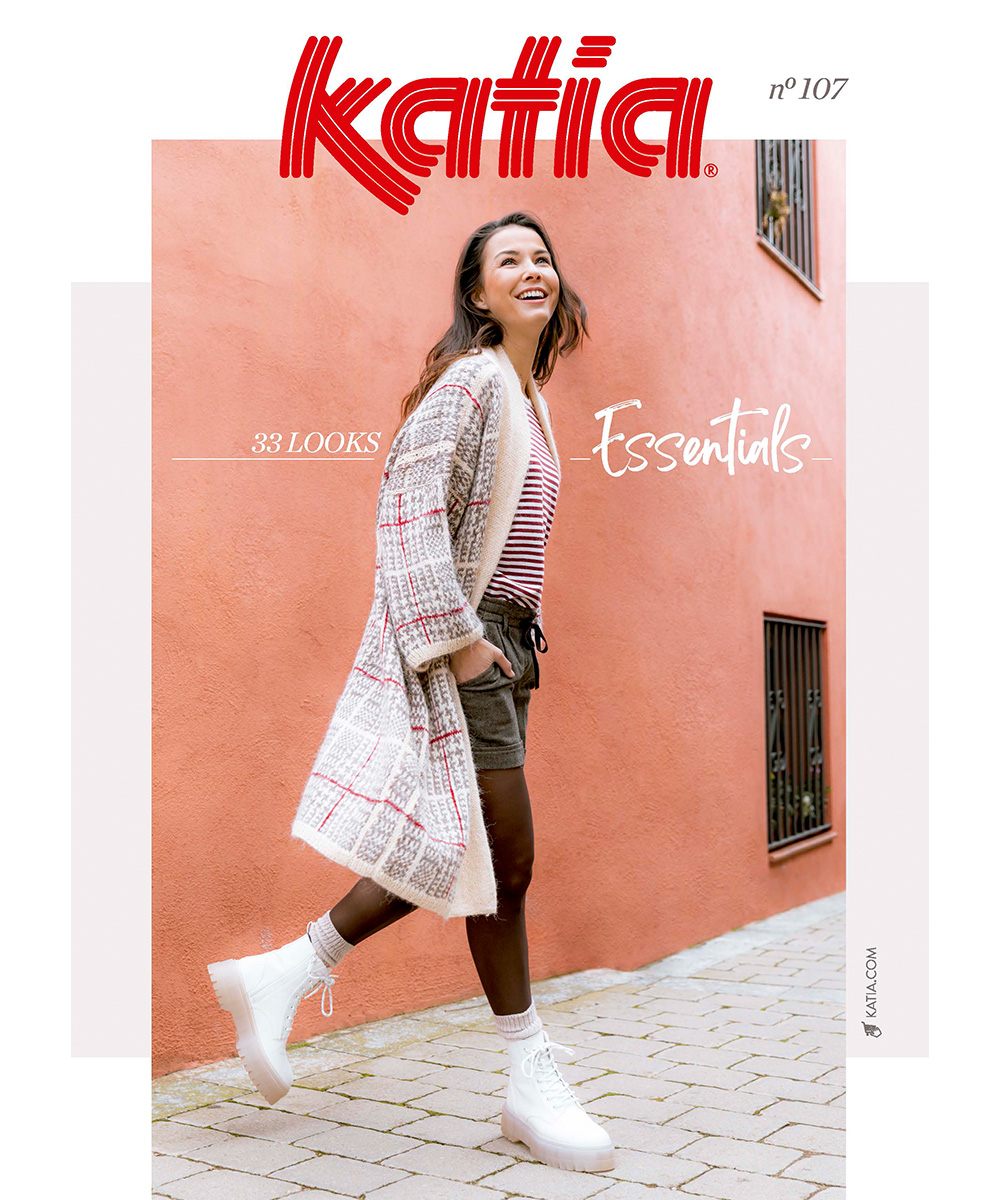 Revue Katia No 107 - 33 LOOKS ESSENTIELS