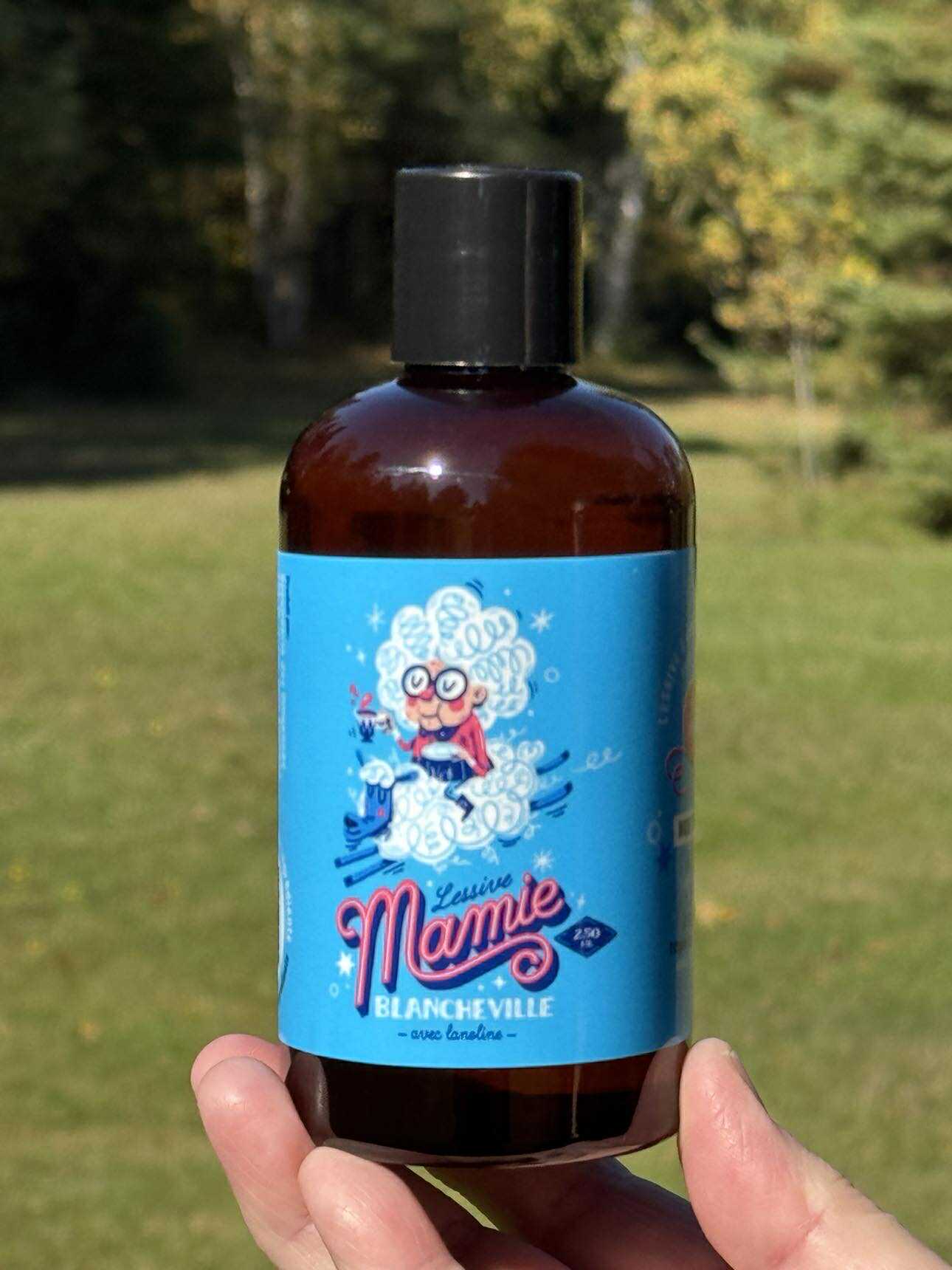 Lessive Mamie Blancheville avec Lanoline