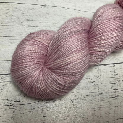 LOUKA 2.0 Lace de Entre Soeurs & Laine